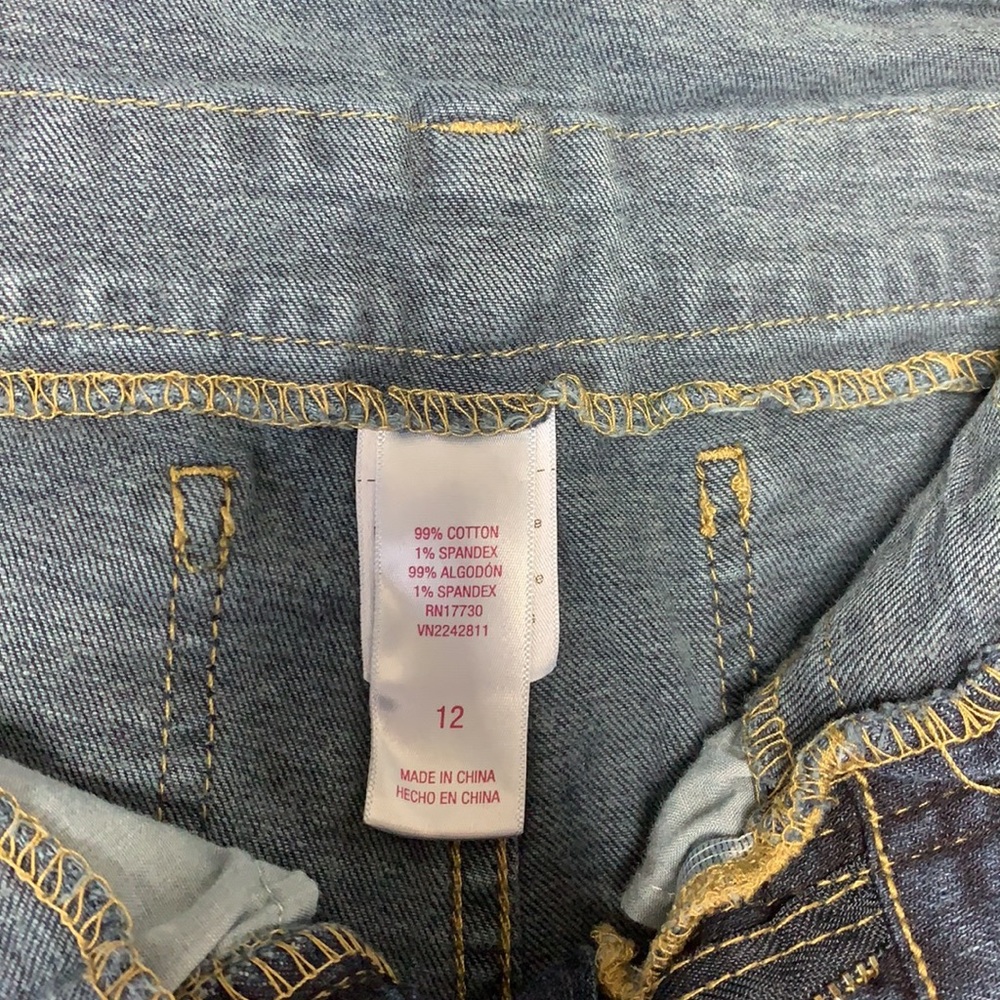 Shorts - Picture 4 of 4